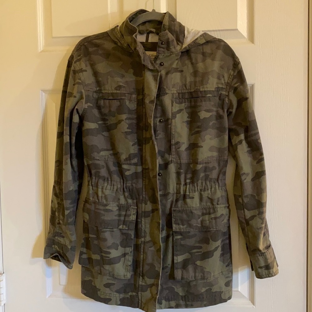 Universal Thread Camo Utility Jacket